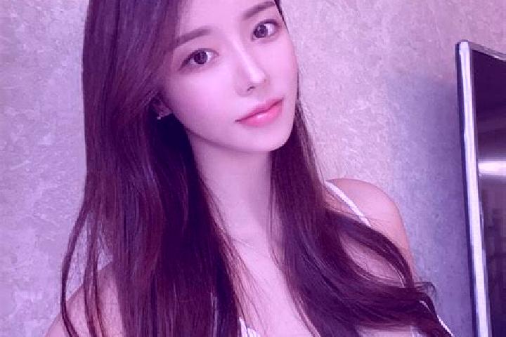 Iris, 26 — Escort in Mengquan, China