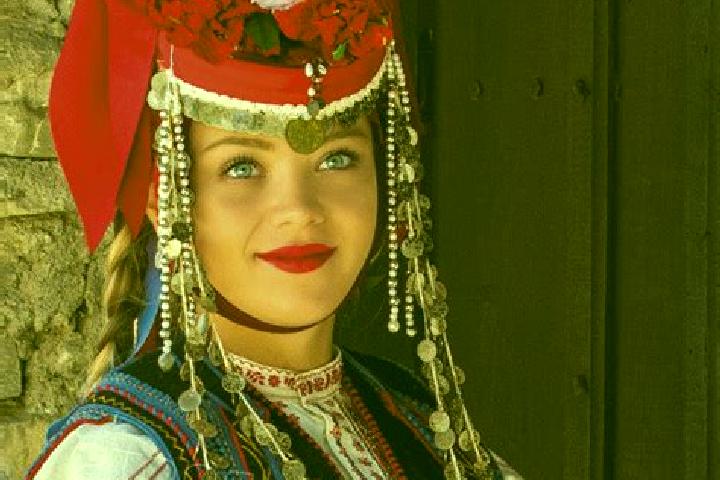 Iris, 26 — Escort in Straldzha, Bulgaria