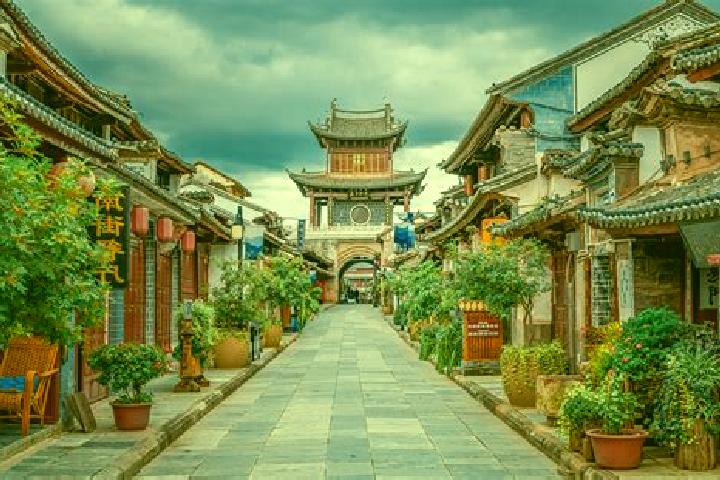 Iris, 26 — Escort in Weishan, China