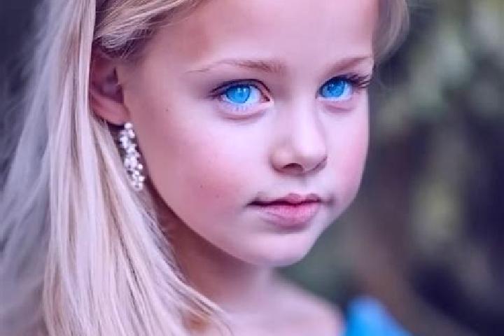 Iris, 27, a blonde blue-eyed ebony companion based in Manjil. Offering Dinner Date, Couples, Travel Companion. Available for incall and outcall, day and even...
