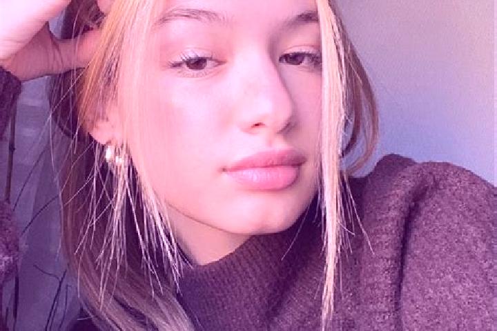 Iris, 27, a blonde brown-eyed indian companion based in Sran-Bondossou. Offering Fetish, CIM, BDSM. Available for incall and outcall, overnight bookings avai...