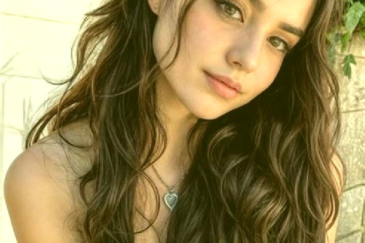 Iris, 27, a brunette hazel-eyed middle eastern companion based in Nawton. Offering 69, CIM, Erotic Massage, Party Girl, Couples. Available for incall and out...