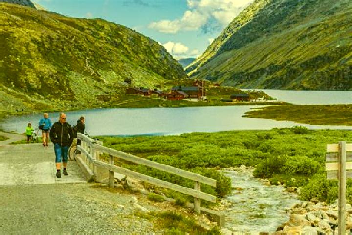 Iris, 27 — Escort in Dovre, Norway