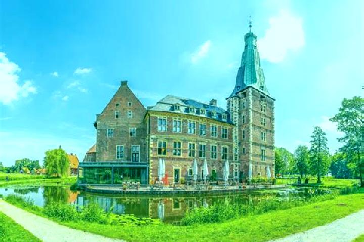 Iris, 27 — Escort in Ladbergen, Germany