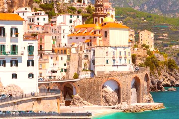 Iris, 27 — Escort in Tiglieto, Italy