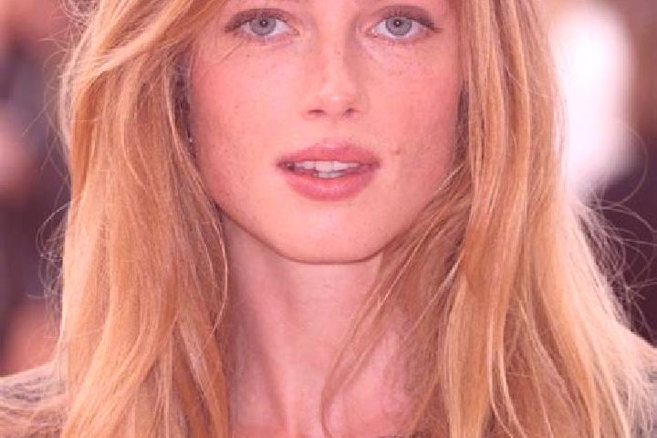 Iris, 28, a blonde dark-eyed mixed companion based in Le Cellier. Offering 69, CIM, Striptease. Available for incall and outcall, day and evening dates.