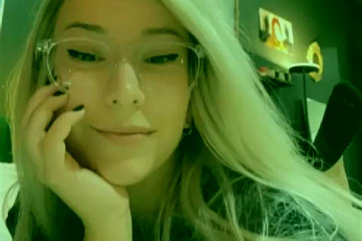 Iris, 28, a blonde hazel-eyed asian companion based in Saint Clair Shores. Offering Prostate Massage, A-Level, Travel Companion. Available for incall and out...