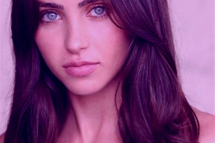 Iris, 28, a brunette dark-eyed mediterranean companion based in Poderia. Offering OWO, Dinner Date, A-Level, Domination. Available for incall and outcall, ov...