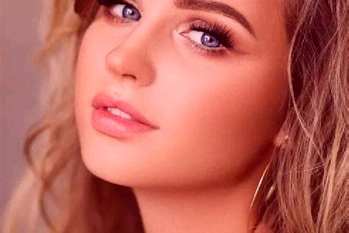 Iris, 28, a dark blonde blue-eyed slavic companion based in Borgne. Offering Domination, Overnight, Tantra. Available for incall and outcall, day and evening...