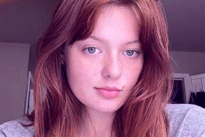 Iris, 28, a red brown-eyed mediterranean companion based in Primarette. Offering Overnight, OWO, Erotic Massage, Travel Companion. Available for incall and o...