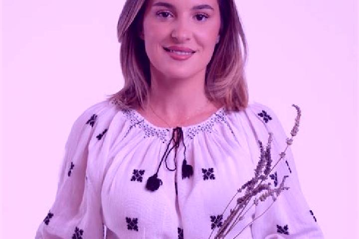 Iris, 28 — Escort in Ghighiu, Romania