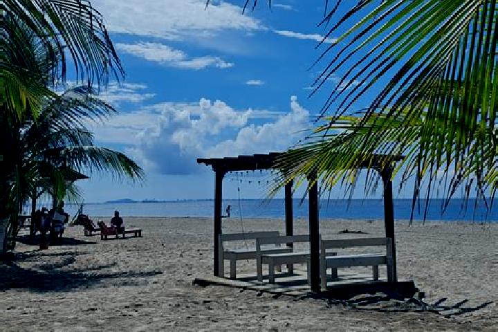 Iris, 28 — Escort in Omoa, Honduras