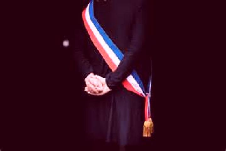 Iris, 28 — Escort in Perignat-sur-Allier, France