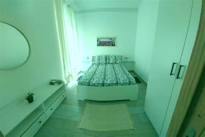 Iris, 28 — Escort in Santa Maria Imbaro, Italy