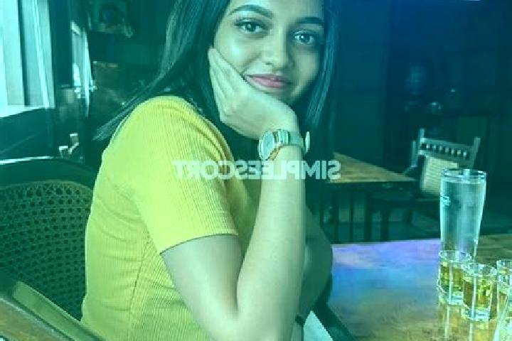 Iris, 28 — Escort in Valsad, India