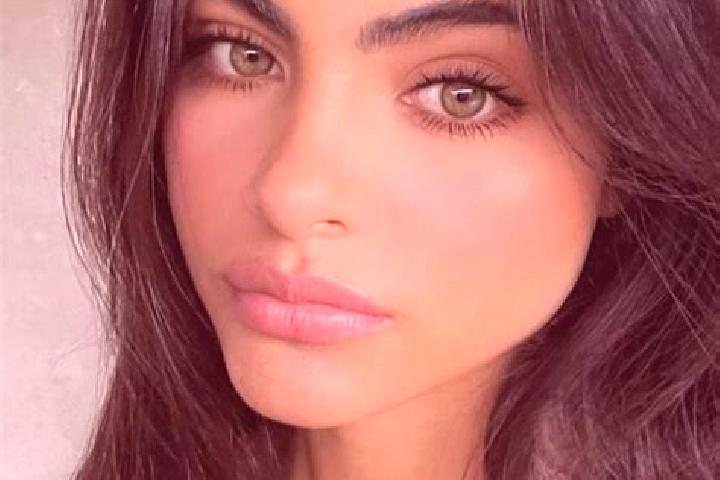 Iris, 29, a black dark-eyed indian companion based in Targu Lapus. Offering GFE, Striptease. Available for incall and outcall, day and evening dates.