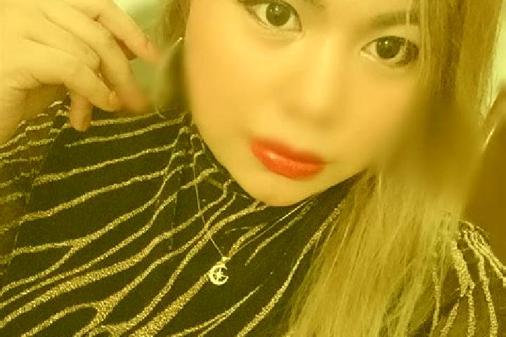 Iris, 29, a blonde brown-eyed asian companion based in Rosendale. Offering CIM, GFE, Fetish, Tantra. Available for incall and outcall, day and evening dates.