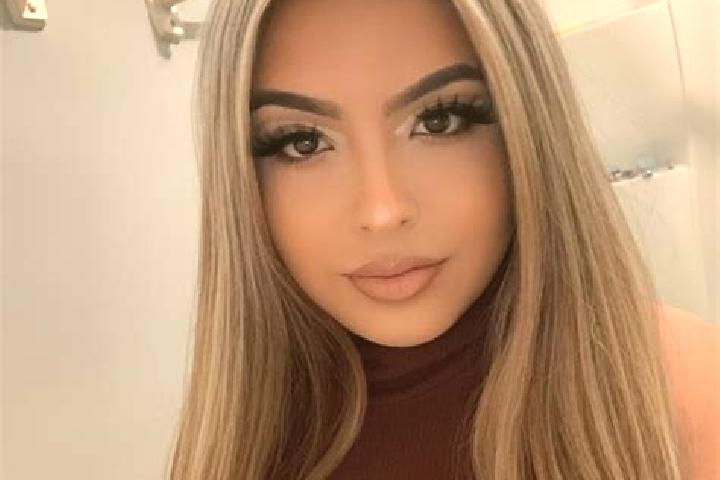 Iris, 29, a blonde grey-eyed latina companion based in Santu Floresti. Offering Erotic Massage, OWO, Fetish. Available for incall and outcall, overnight book...