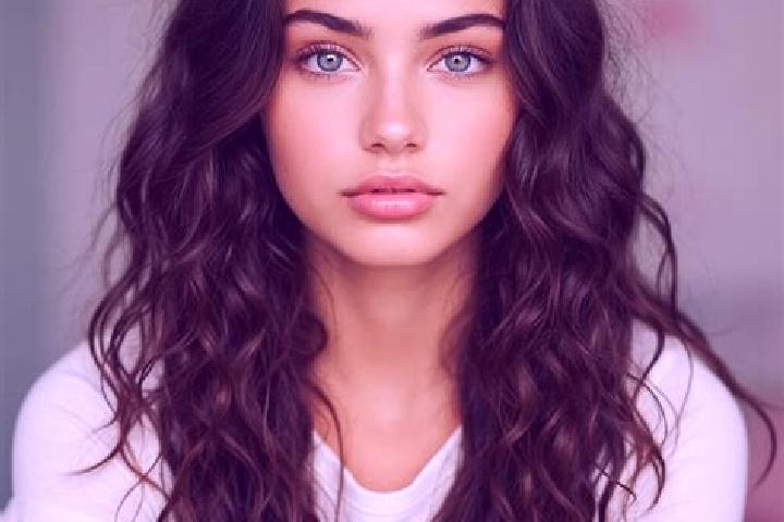 Iris, 29, a brunette dark-eyed mediterranean companion based in Cluny. Offering Deep French Kissing, CIM, 69, Domination. Available for incall and outcall, d...