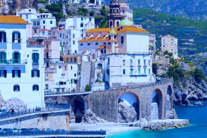 Iris, 29, a dark blonde green-eyed european companion based in Vistahermosa. Offering 69, Party Girl, Duos. Available for incall and outcall, day and evening...