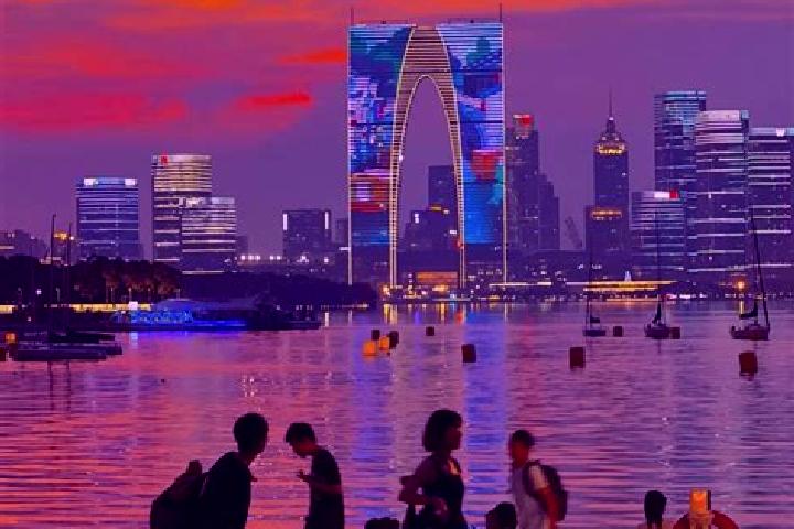 Iris, 29 — Escort in Jinji, China