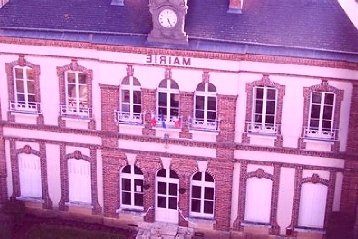 Iris, 29 — Escort in Prunay-le-Gillon, France