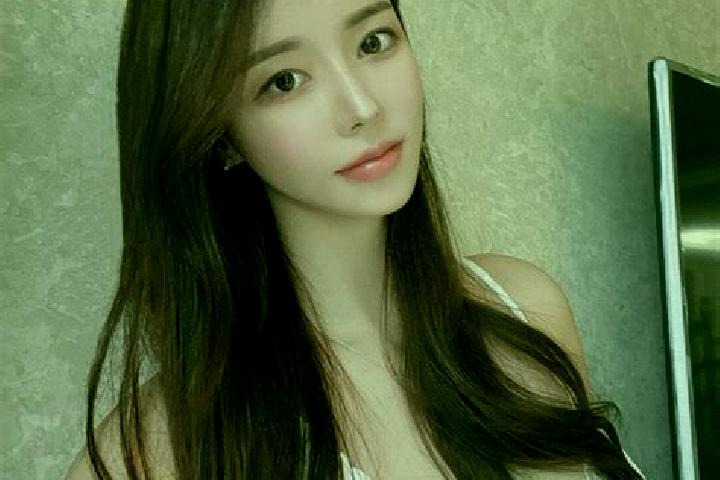 Iris, 29 — Escort in Renu Nakhon, Thailand