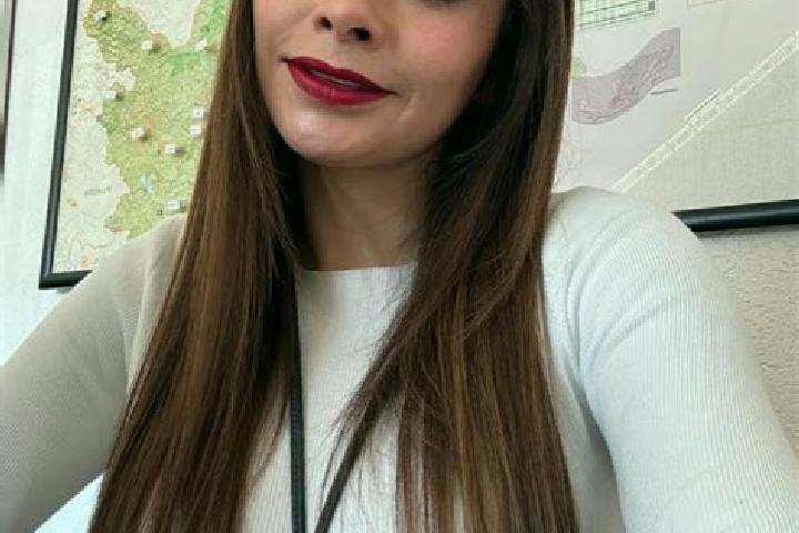 Iris, 29 — Escort in Shenik, Armenia