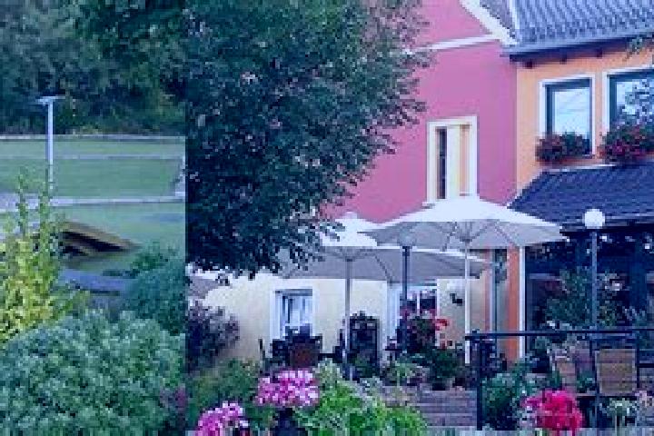 Iris, 29 — Escort in Vollmershain, Germany
