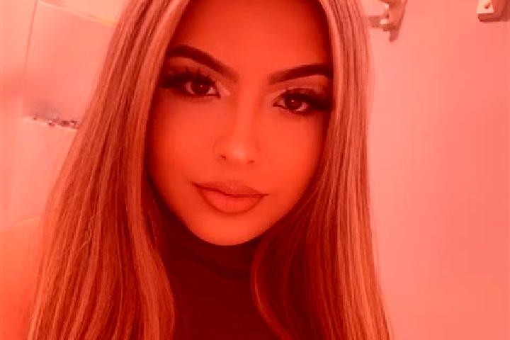 Iris, 30, a blonde brown-eyed latina companion based in Neenah. Offering Girlfriend Experience, Massage, 69, Party Girl. Available for incall and outcall, ov...