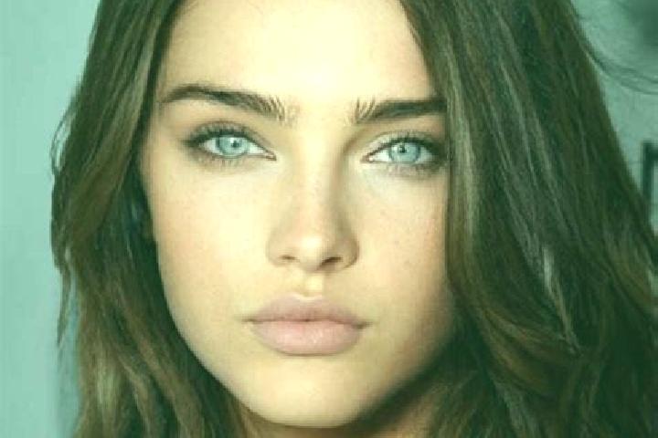 Iris, 30, a brunette blue-eyed indian companion based in Bani Walid. Offering Roleplay, Travel Companion, Fetish, Erotic Massage. Available for incall and ou...