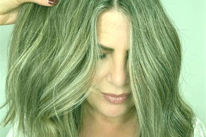 Iris, 30, a dark blonde grey-eyed ebony companion based in Soverato Marina. Offering OWO, Erotic Massage, Roleplay, Duos. Available for incall and outcall, d...