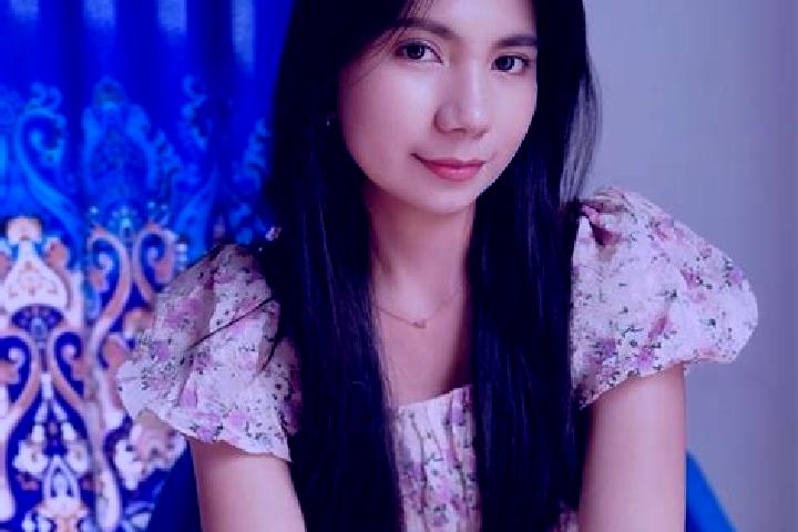 Iris, 30 — Escort in Dumoga, Indonesia