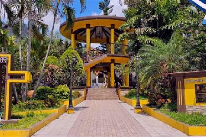 Iris, 30 — Escort in Veracruz, Honduras
