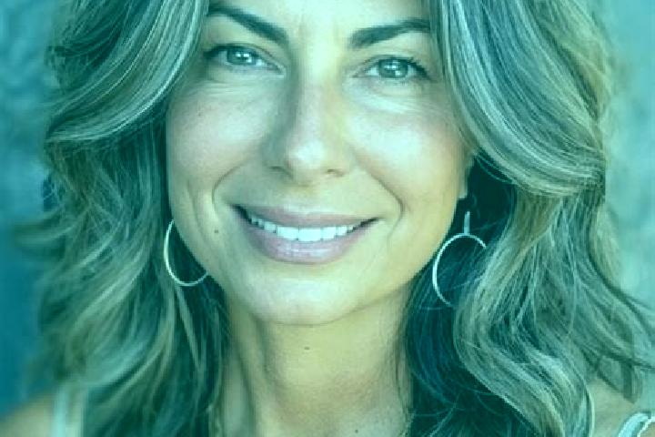 Iris, 31, a brunette grey-eyed middle eastern companion based in Fiela. Offering A-Level, OWO, Erotic Massage. Available for incall and outcall, overnight bo...
