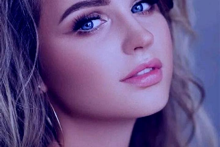 Iris, 31, a dark blonde blue-eyed slavic companion based in Karligan. Offering BDSM, Prostate Massage, OWO. Available for incall and outcall, day and evening...