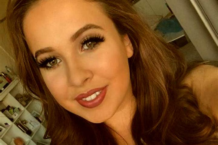 Iris, 31, a dark blonde dark-eyed caucasian companion based in Cuanala. Offering Overnight, Prostate Massage, Girlfriend Experience. Available for incall and...