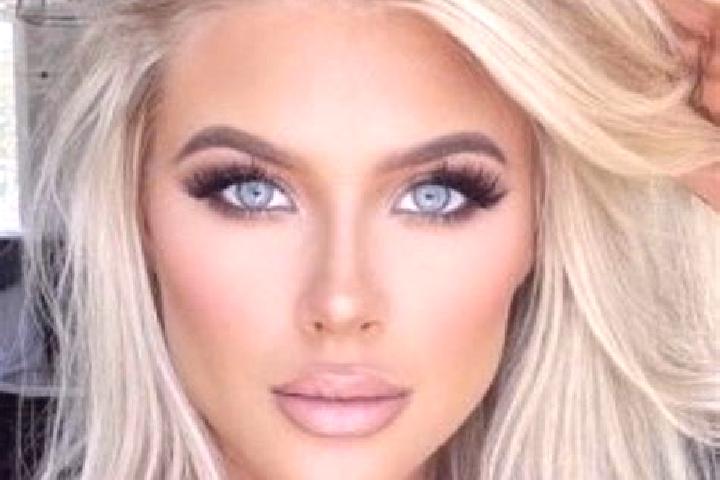 Iris, 31, a platinum blonde brown-eyed indian companion based in Shimenlou. Offering Overnight, Couples, Domination, BDSM. Available for incall and outcall, ...