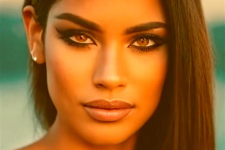 Iris, 31, a red green-eyed latina companion based in Leffe. Offering 69, Roleplay, Deep French Kissing, Party Girl. Available for incall and outcall, day and...