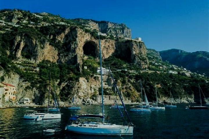 Iris, 31 — Escort in Conca dei Marini, Italy
