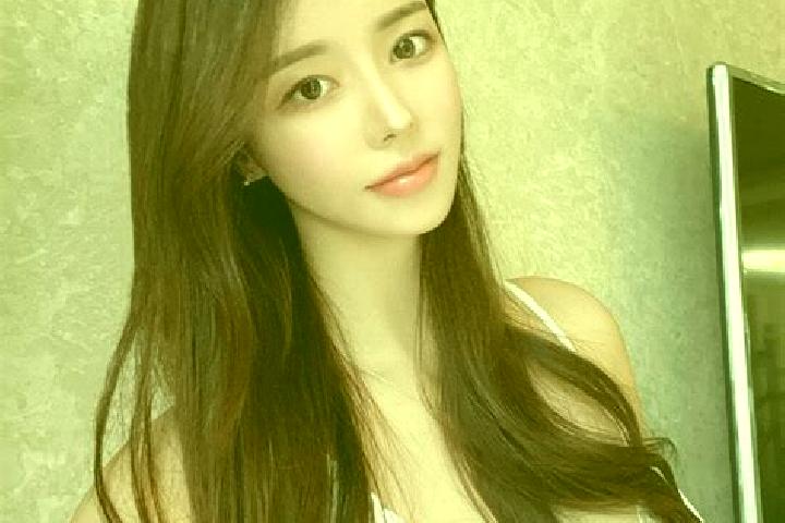 Iris, 31 — Escort in Jiuhe, China