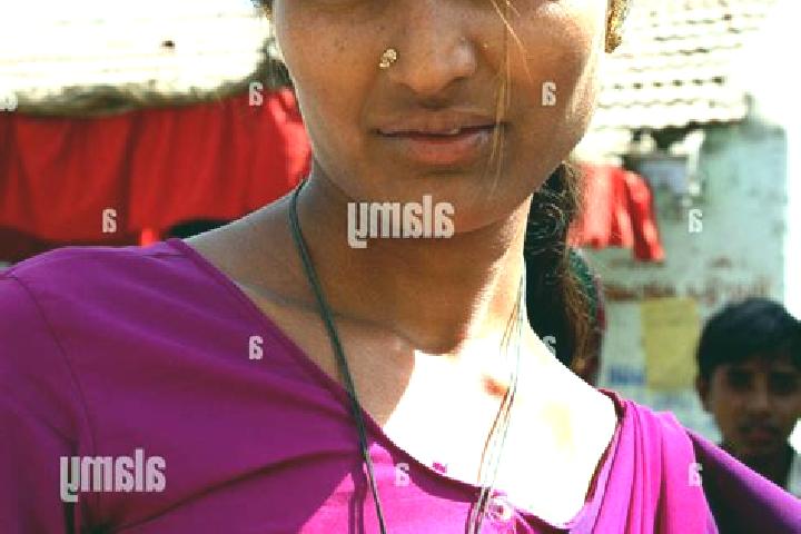 Iris, 32, a red blue-eyed indian companion based in Saint-Mard. Offering CIM, Massage, Tantra. Available for incall and outcall, overnight bookings available.