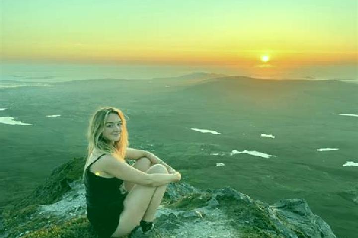 Iris, 32 — Escort in Kincora, Canada