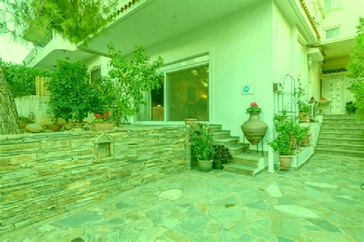 Iris, 32 — Escort in Palaio Tsifliki, Greece