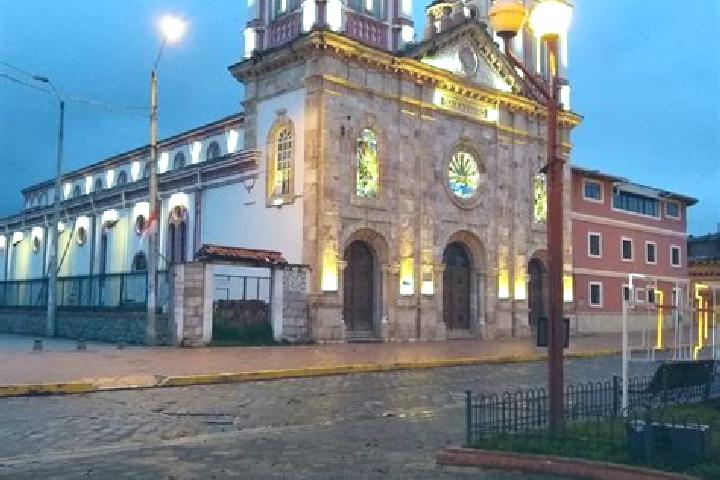 Iris, 32 — Escort in Sinincay, Ecuador