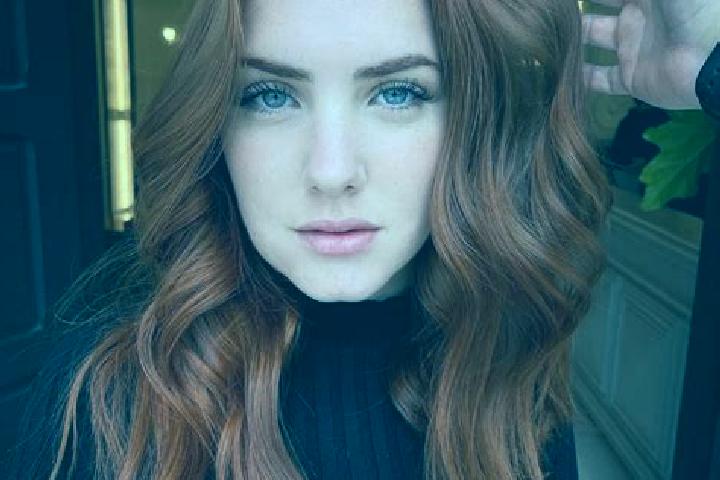 Iris, 33, a auburn blue-eyed middle eastern companion based in Llangynidr. Offering Couples, Roleplay, CIM, 69, Domination. Available for incall and outcall,...