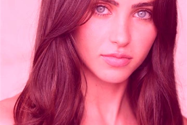 Iris, 33, a auburn brown-eyed caucasian companion based in Laguna Salada. Offering OWO, Dinner Date, Deep French Kissing. Available for incall and outcall, d...