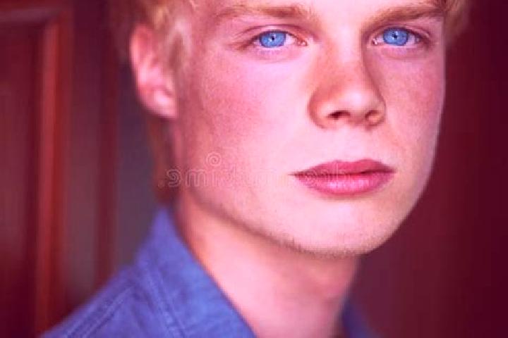 Iris, 33, a blonde blue-eyed ebony companion based in Colonia Mauricio Jose Troche. Offering Party Girl, Roleplay, Couples. Available for incall and outcall,...