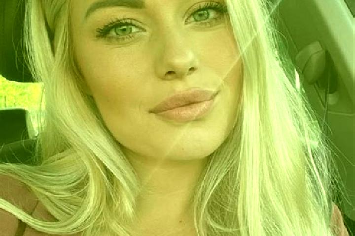 Iris, 33, a blonde hazel-eyed ebony companion based in Caernarfon. Offering Tantra, Duos, Erotic Massage. Available for incall and outcall, day and evening d...