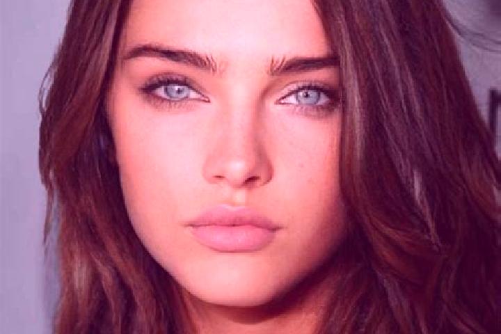 Iris, 33, a brunette grey-eyed mixed companion based in Jauja. Offering Couples, Dinner Date, A-Level. Available for incall and outcall, day and evening dates.